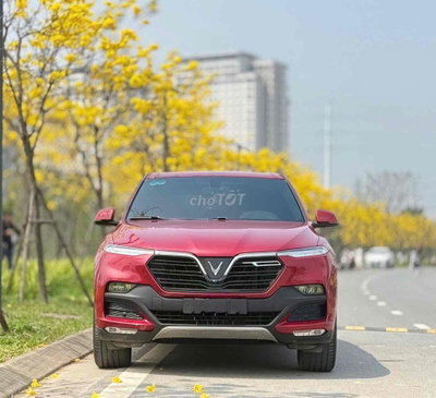 VinFast Lux SA2.0 2022 Đỏ