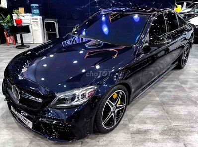 Mercedes-Benz C300 Model 2020 Odo 46.000 km