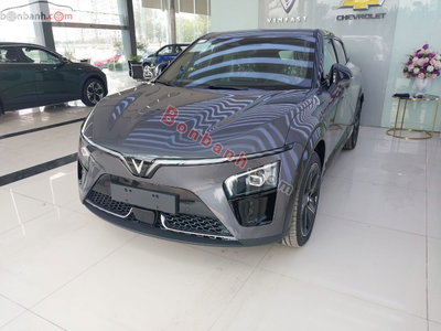 Xe VinFast VF7 Plus AWD 2026