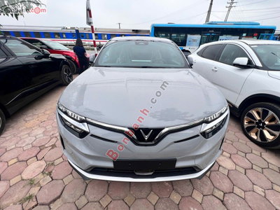 Xe VinFast VF8 Plus AWD 2024