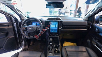 Xe Ford Everest Titanium 2.0L 4x2 AT 2026