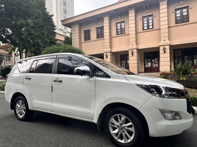 Toyota Innova 2019 2.0E Trắng