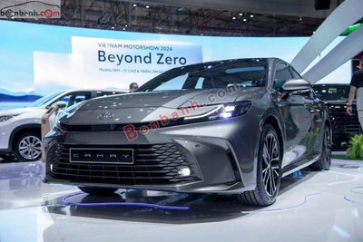 Xe Toyota Camry 2.5 HEV Top 2026