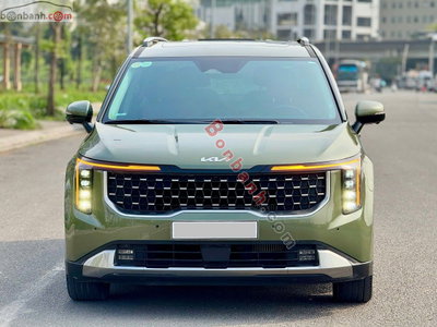 Xe Kia Carnival Signature 2.2D 2025