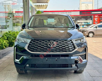 Xe Toyota Innova Cross HEV 2.0 CVT 2026