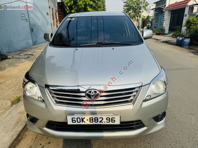 Xe Toyota Innova 2.0G 2013