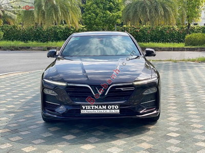 Xe VinFast Lux A 2.0 Plus 2.0 AT 2020