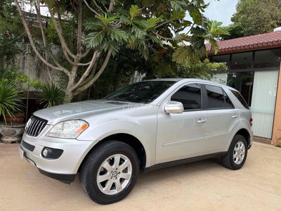Mercedes-Benz ML350 4Matic 2005 Bạc