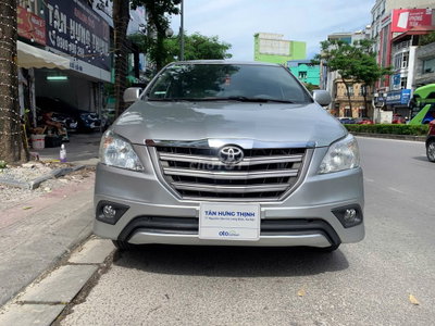 Toyota Innova 2.0E 2015 siêu đẹp