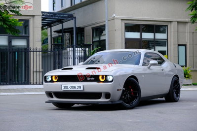 Xe Dodge Challenger SXT 3.6 AT AWD 2016