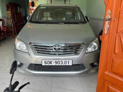 Toyota Innova Số tự động 2012 Xe Cực Đẹp