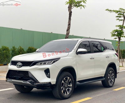 Xe Toyota Fortuner Legender 2.4L 4x2 AT 2024