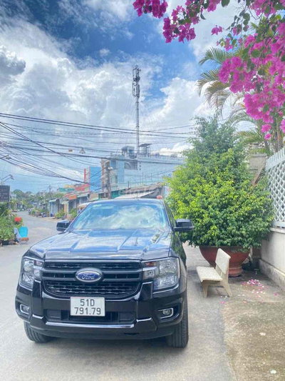 Ford Ranger XLS 2023 AT 4x2 Đen