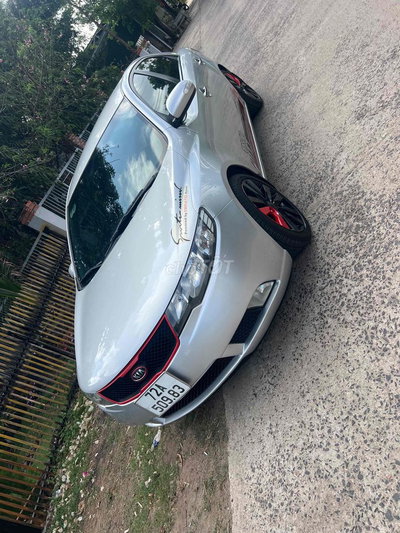 Kia Cerato 2009 1.6 MT - 12222 km