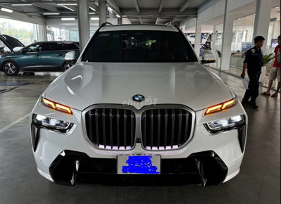 BMW X7 2022 Msport Trắng 34.000km