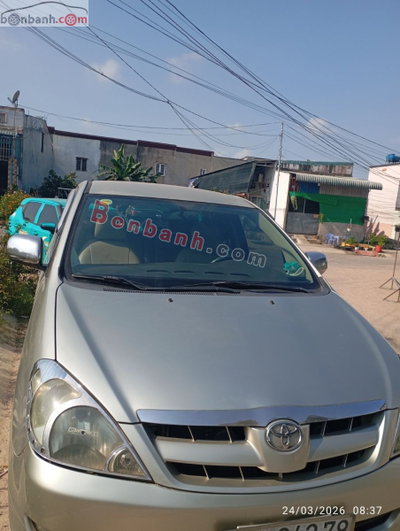 Xe Toyota Innova G2006 2026