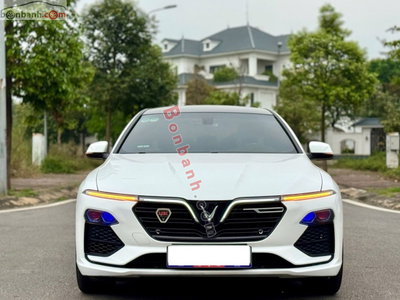 Xe VinFast Lux A 2.0 Tiêu chuẩn 2022