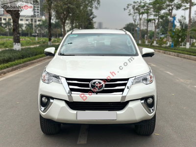 Xe Toyota Fortuner 2.7V 4x2 AT 2019