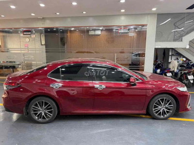 Toyota Camry 2022 2.0 Q - 43000 km