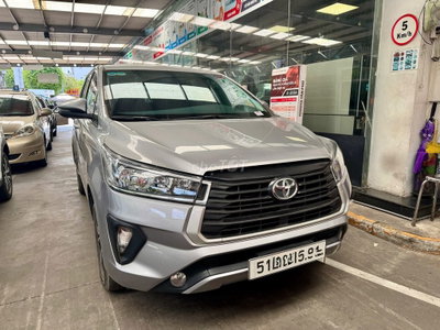 Toyota Innova 2024 số sàn, hàng hiếm