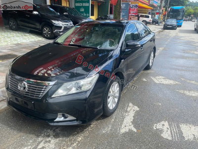 Xe Toyota Camry 2.0E 2013