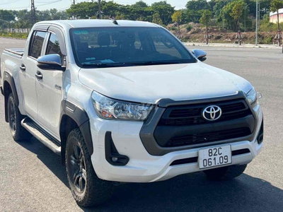 Toyota Hilux Trắng 59000 km