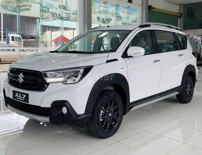 Suzuki XL7 2025 xe 7 chổ giá rẽ hổ trợ nợ xấu