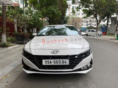 Xe Hyundai Elantra 2.0 AT Cao cấp 2023