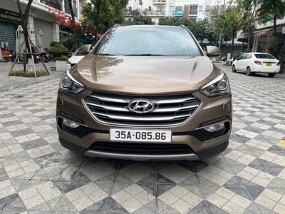 Hyundai Santa Fe 2018 2.2L 4WD - 14500 km
