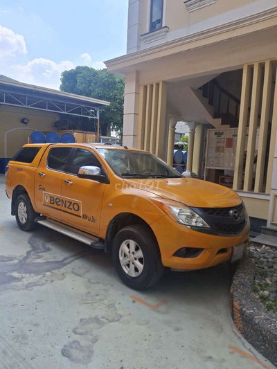 Mazda BT-50 2015 màu Vàng