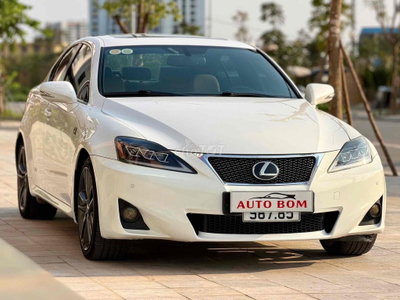 Lexus IS250 2010 Trắng 50000 km