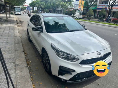 Kia Cerato Trắng 5 chỗ Số sàn