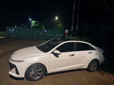 Hyundai Accent 2024 Cao cấp Trắng 40.000 km