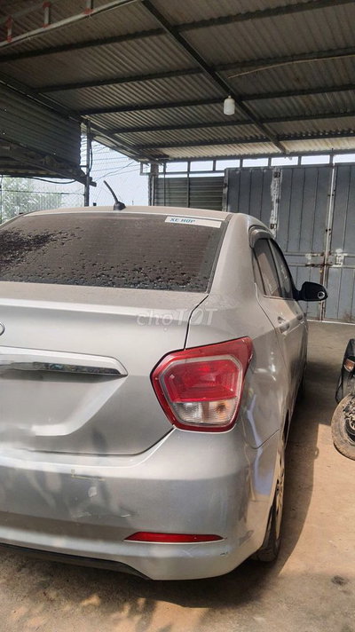 Hyundai Grand i10 2016 Bạc 30 vạn