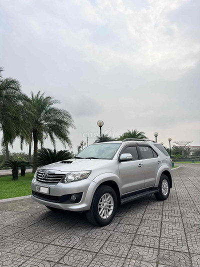 Toyota Fortuner Máy Dầu 2014