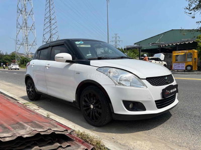 Suzuki Swift Trắng