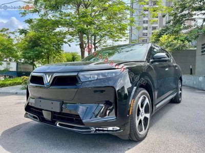 Xe VinFast VF9 Eco 2026