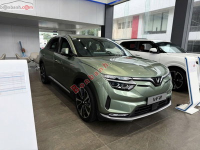 Xe VinFast VF8 Plus AWD 2026