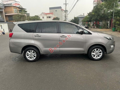 Xe Toyota Innova 2.0G 2016