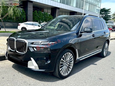 Xe BMW X7 xDrive40i 2023
