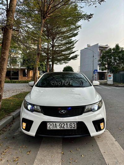 Kia Koup 2010 SX 1.6 AT - 10000 km