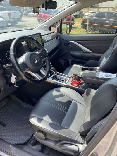 Mitsubishi Xpander 7 chỗ Bạc