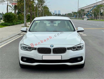 Xe BMW 3 Series 320i 2015