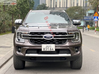 Xe Ford Everest Titanium 2.0L 4x2 AT 2022