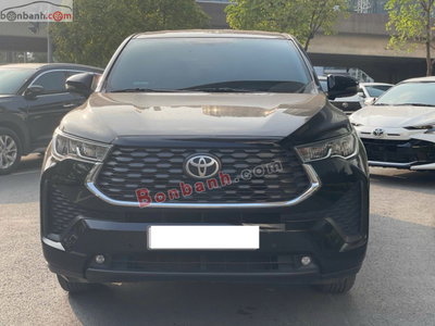 Xe Toyota Innova Cross 2.0V CVT 2025