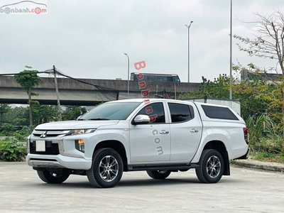 Xe Mitsubishi Triton 4x2 AT Mivec 2020