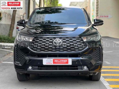 Toyota Innova Cross 2024 V Đen