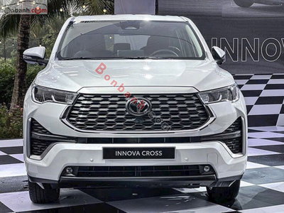 Xe Toyota Innova Cross HEV 2.0 CVT 2026