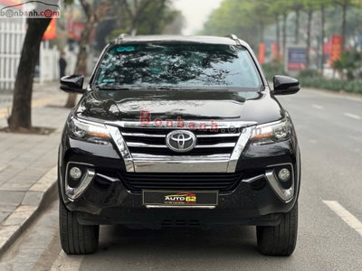 Xe Toyota Fortuner 2.8V 4x4 AT 2019