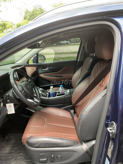 Xe Hyundai SantaFe Cao cấp 2.5L HTRAC 2023